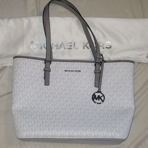 Michael Kors tote